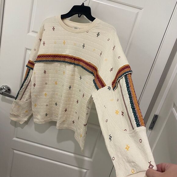 Zara Trafaluc Women's Long Sleeve Boho Embroidered Sweater. Multicolor. Medium - Picture 3 of 10